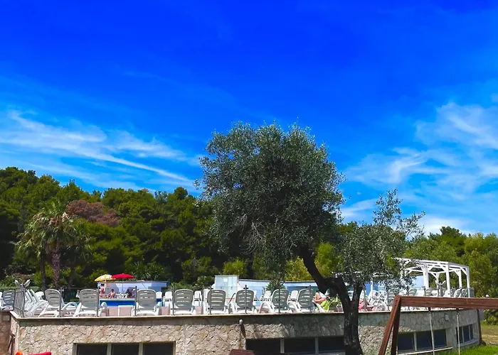 Aldeamento Turístico Villaggio La Giara 3*