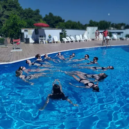 Villaggio La Giara منتزه العطل