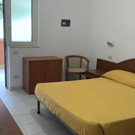 Villaggio La Giara 홀리데이파크 3*