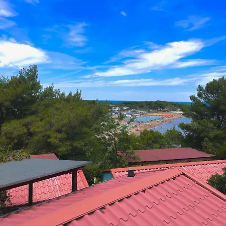 Villaggio La Giara 홀리데이파크 비에스테