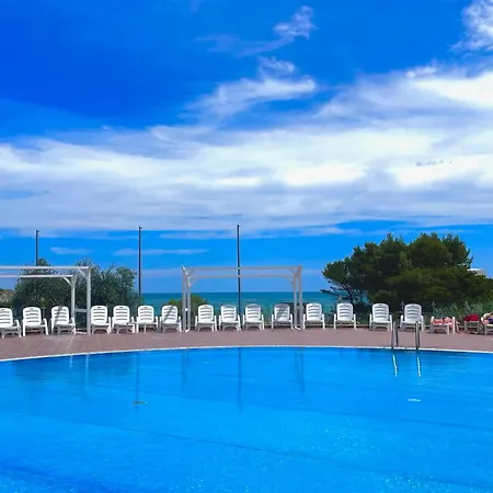 Villaggio La Giara 3*