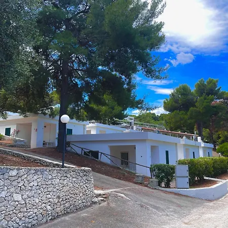 Villaggio La Giara 비에스테